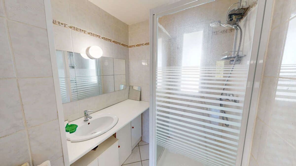Appartement à DOMENE