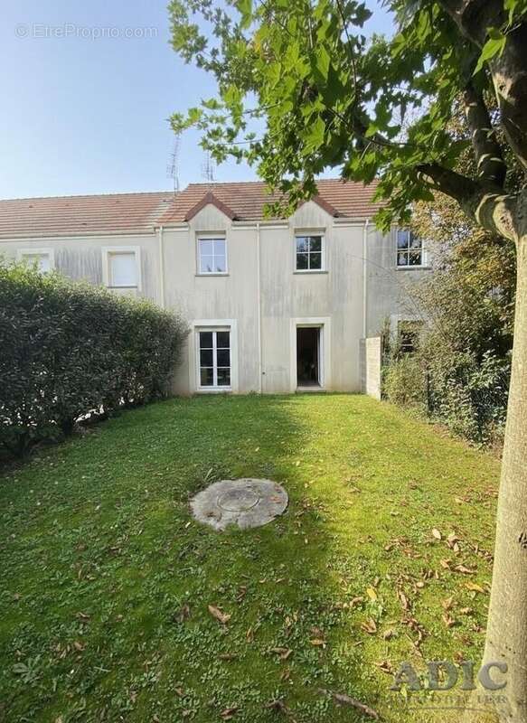 Maison à LAGNY-LE-SEC