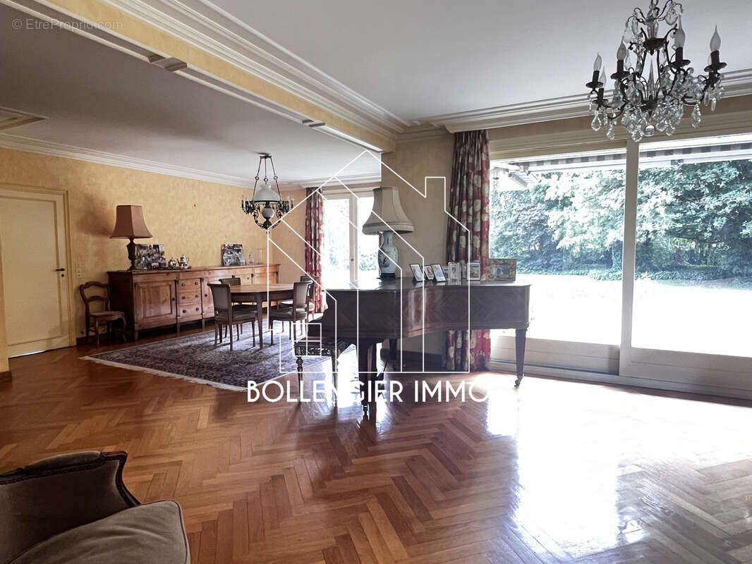 Maison à SAINT-FLORIS