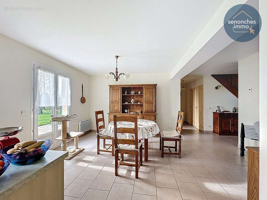 Maison à MANOU