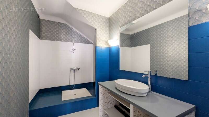 Appartement à SALON-DE-PROVENCE