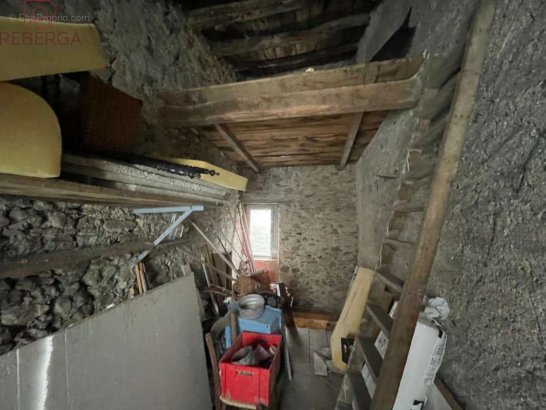 Maison à LABASTIDE-ROUAIROUX