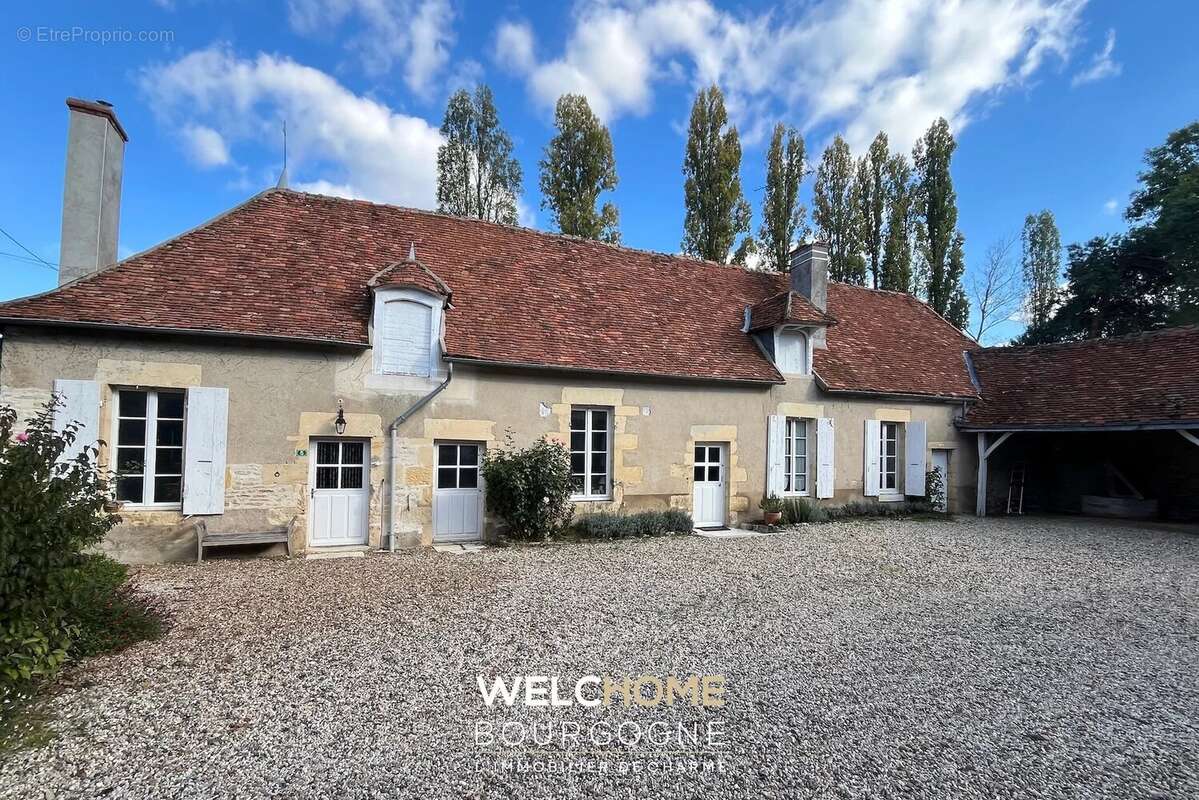 Maison à MARS-SUR-ALLIER
