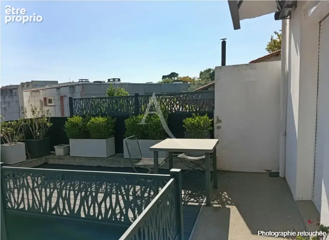 Maison d'habitation en bon état ? fort potentiel commercial ou locatif - photo 2