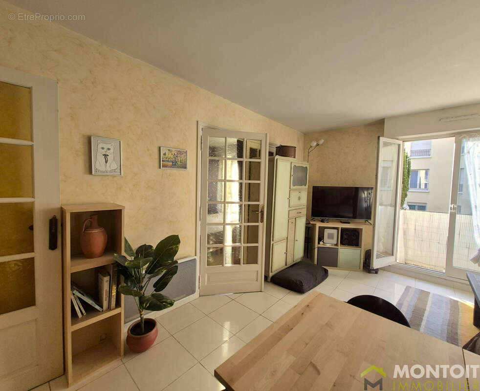 Appartement à THIAIS