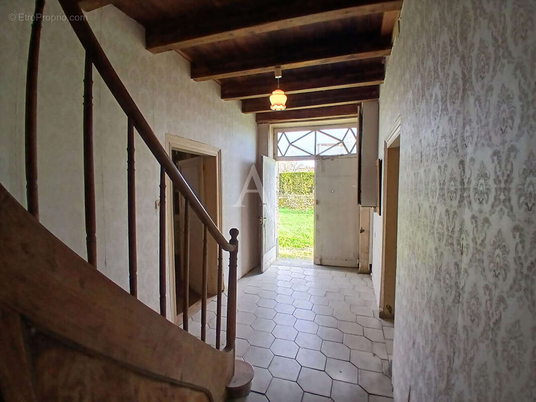 Maison à CRAZANNES