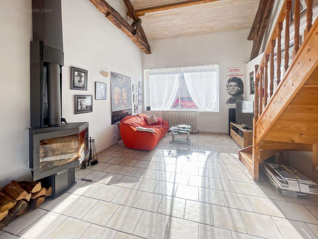  Authentique corps de ferme en pierre – Charme fou & potentiel ! - photo 8