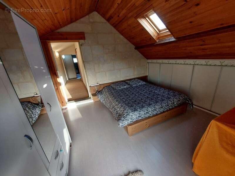 Maison à VILLEBERNIER