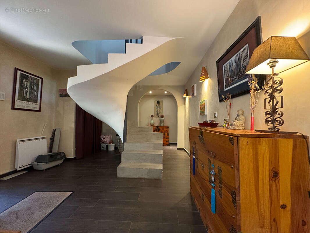 Maison à SAINT-REMY-L&#039;HONORE