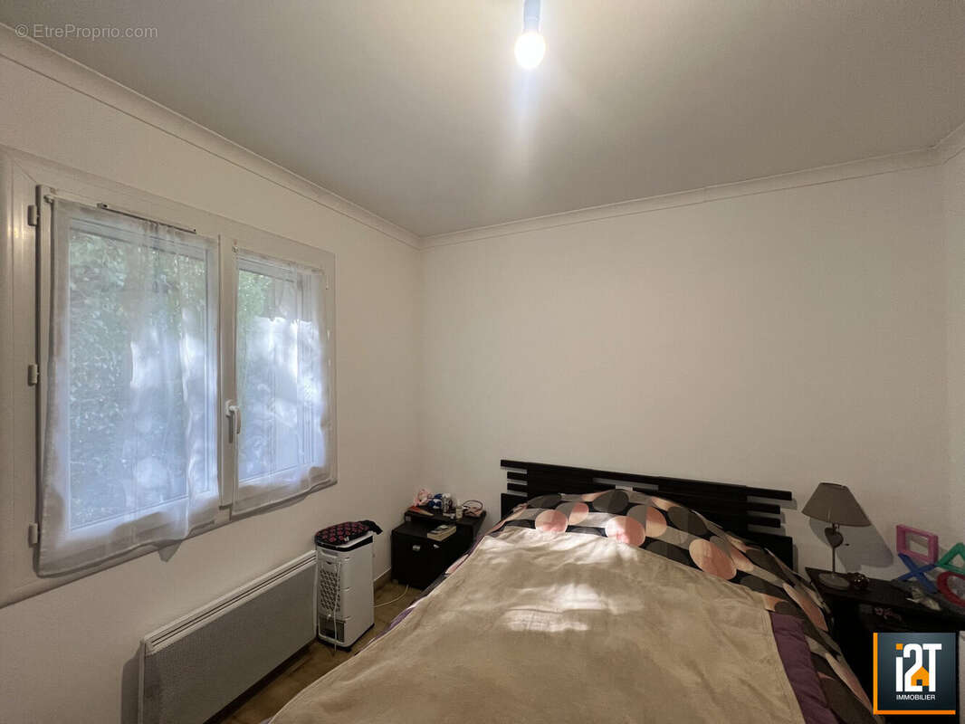 Maison à SAINTE-ANASTASIE