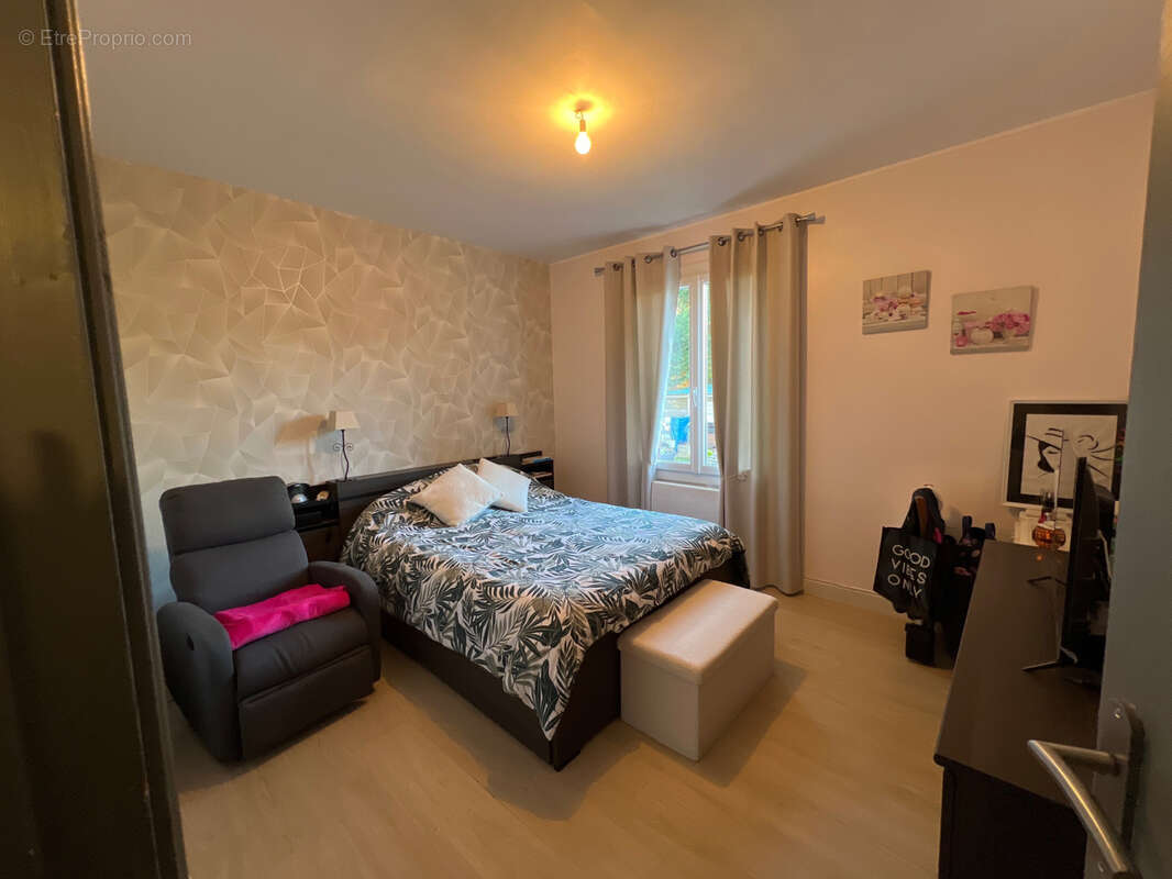 Maison à CHATEAU-L&#039;EVEQUE