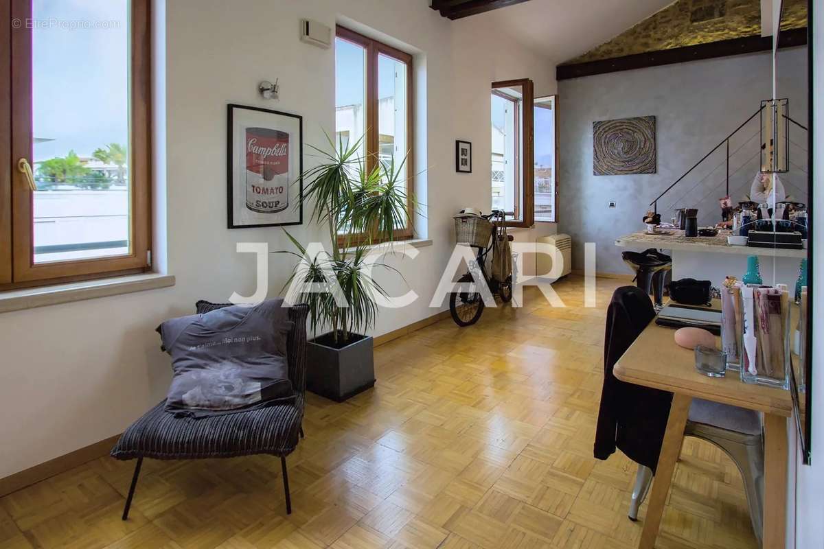 Appartement à CANNES