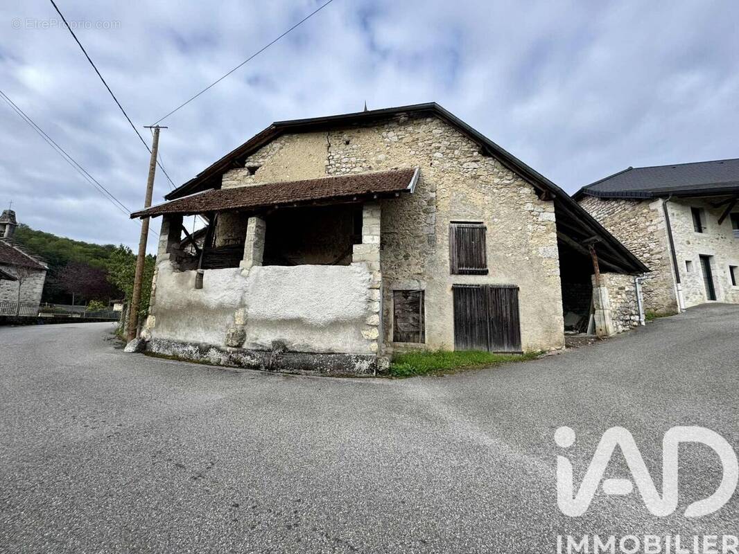 Photo 1 - Maison à CHAZEY-BONS