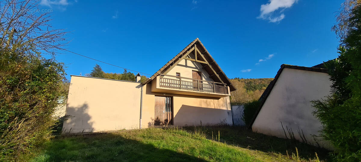 Maison à MONCEAUX-SUR-DORDOGNE