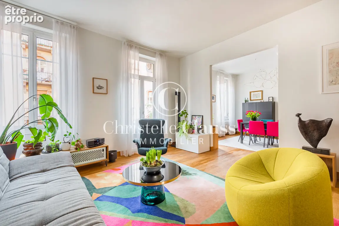STRASBOURG - ORANGERIE  115 m², trois chambres et balcon plein sud - photo 2