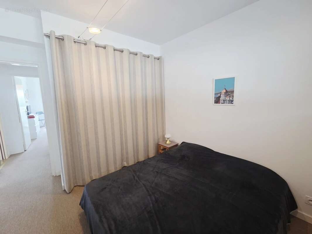 Appartement à VILLENEUVE-LOUBET