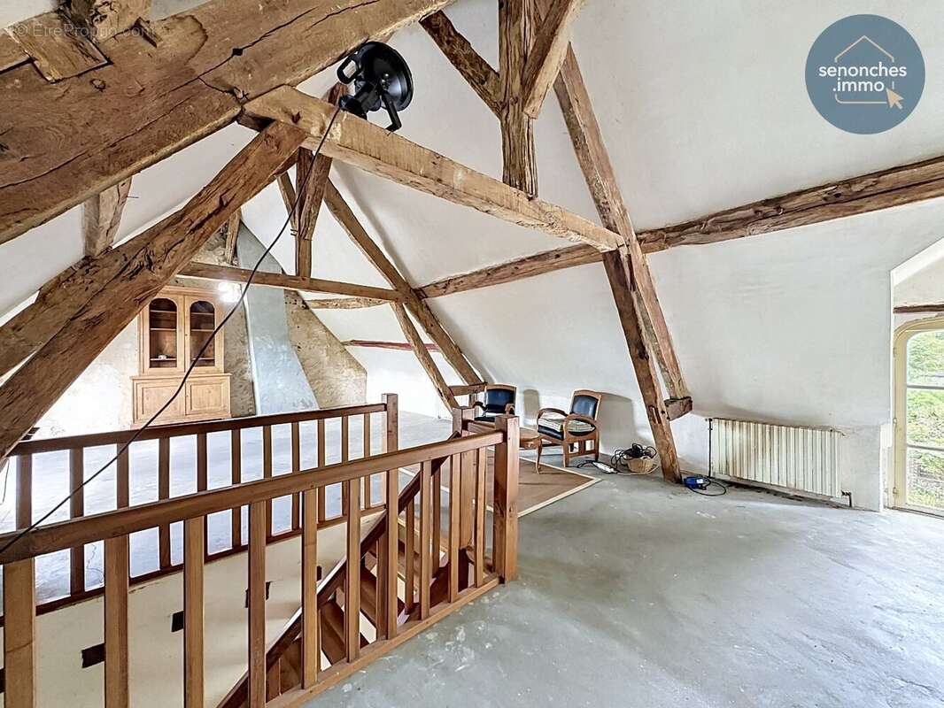 Maison à FAVIERES