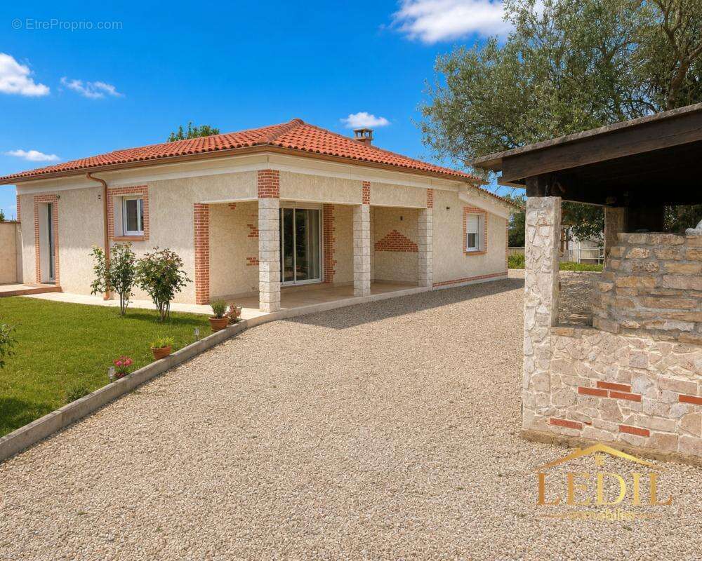 Maison à CASTELSARRASIN