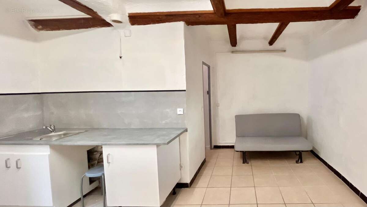 Appartement à MARSEILLE-6E