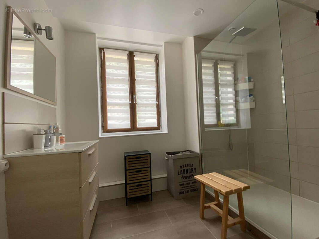 Maison à NEUILLY-SAINT-FRONT