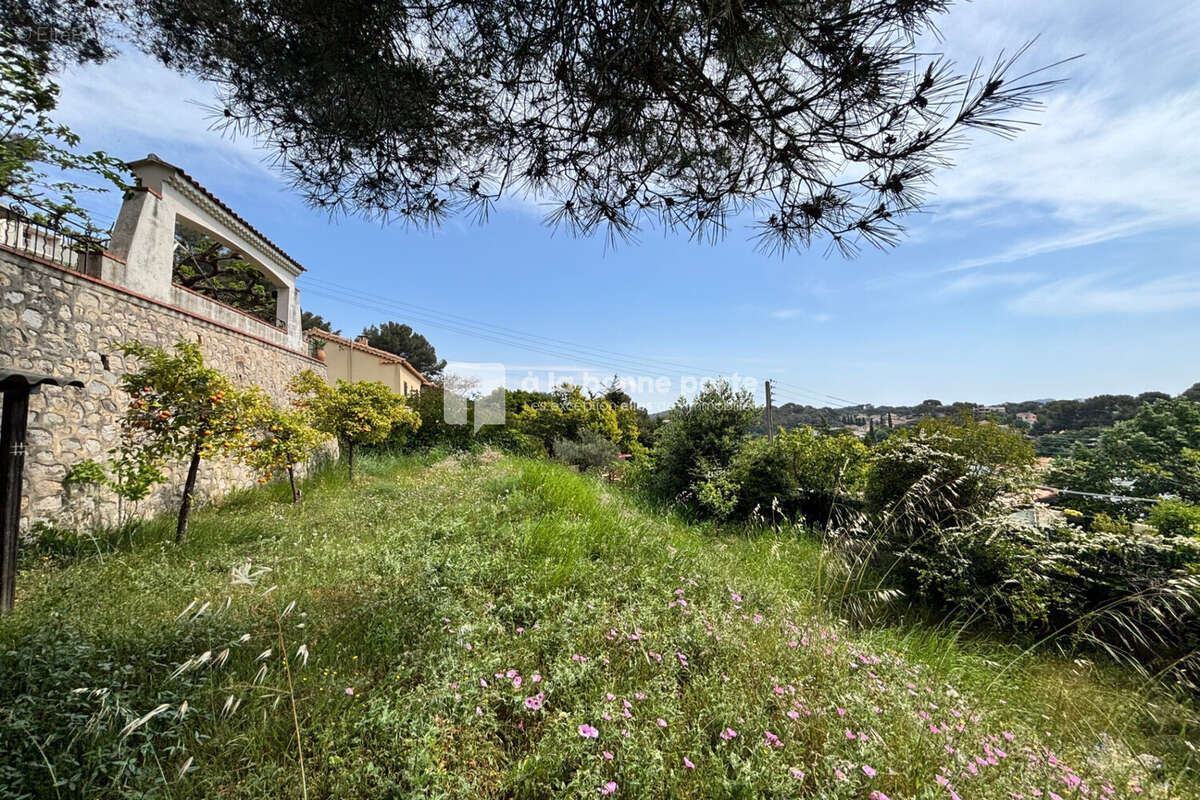 Maison 158 m² à La Seyne-Sur-Mer  - photo 3