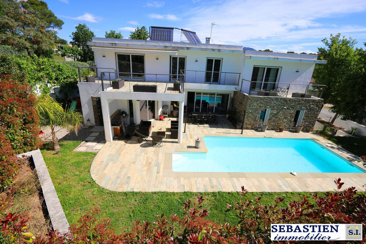 Vue d&#039;ensemble - Maison à FREJUS