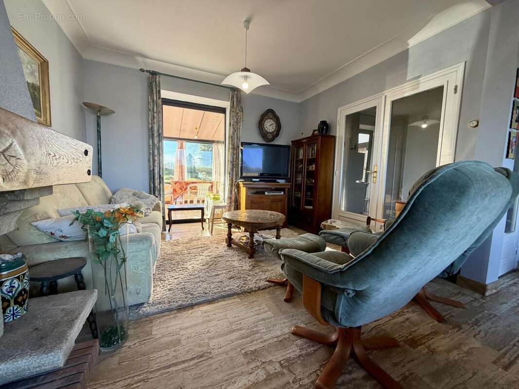 Maison à PLOUNEOUR-MENEZ