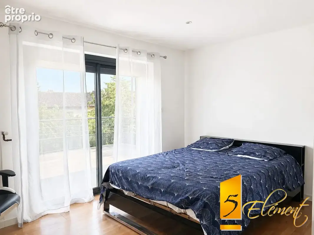 Maison 5 pièces 142 m² à vendre à Chazay-D'azergues (69380) - photo 7