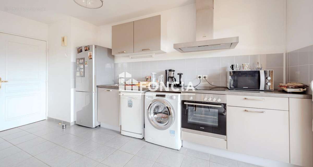 Appartement à HYERES