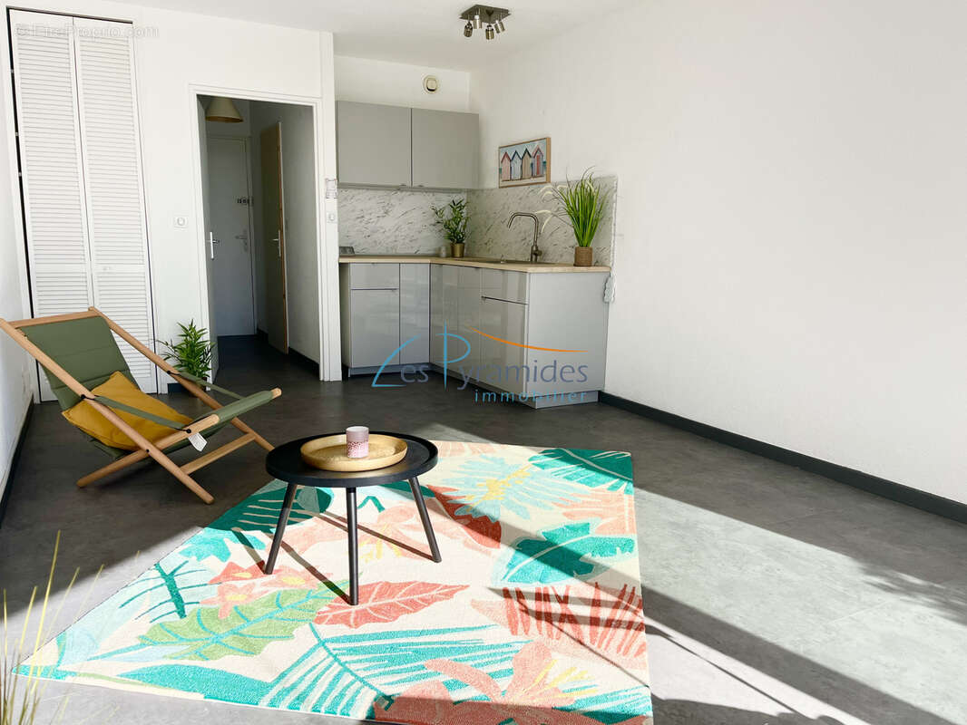 Studio cabine - verdure, mer - parking - photo 5