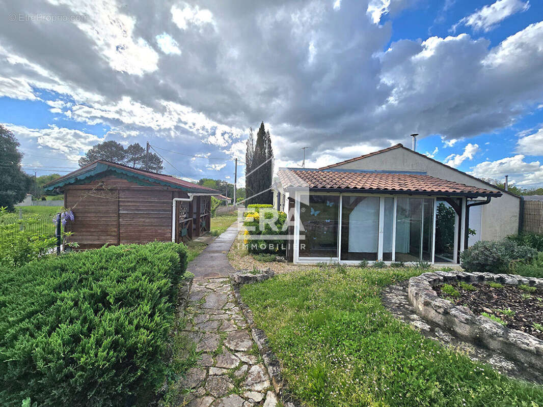 Maison à MONTPON-MENESTEROL