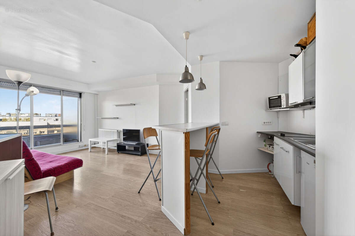 Appartement à PARIS-15E