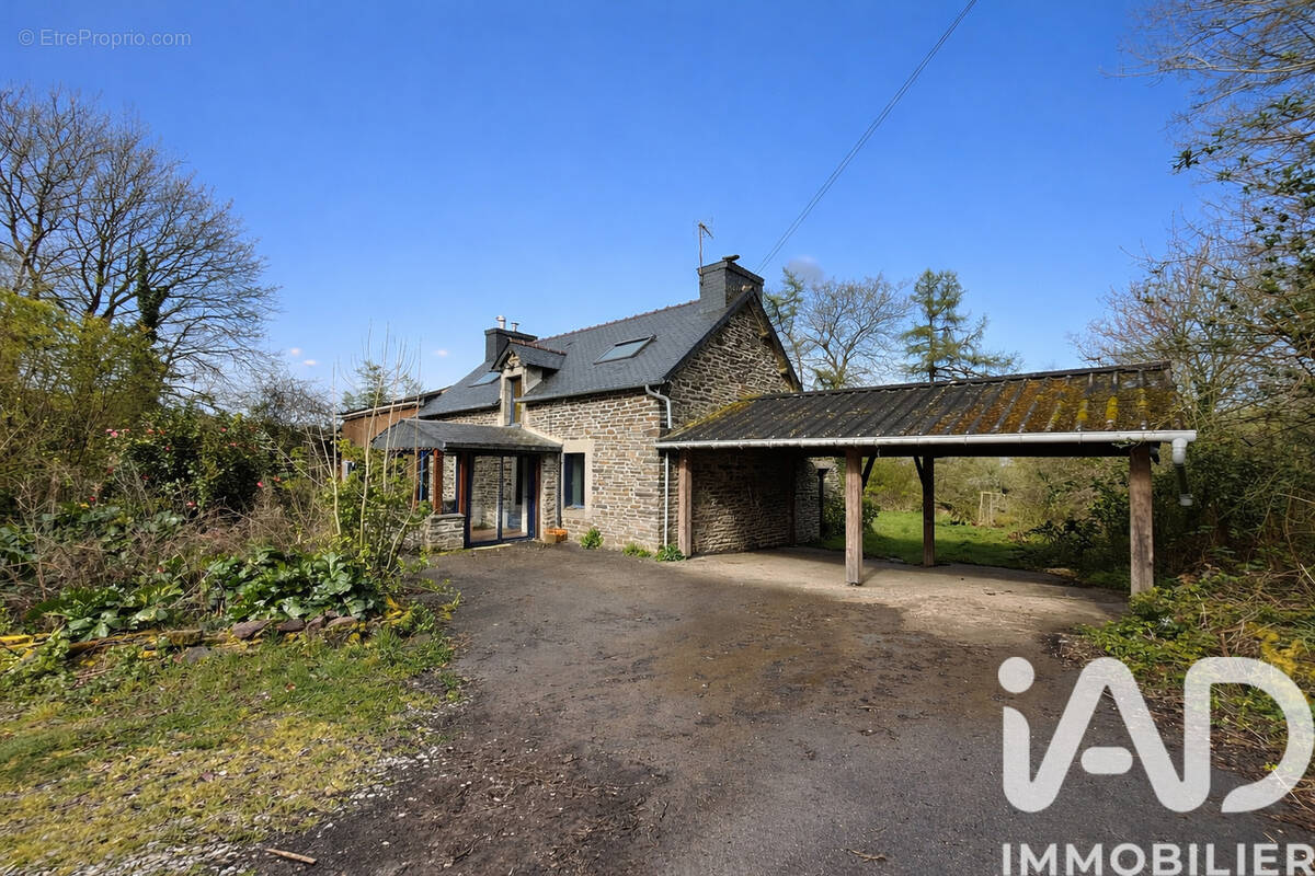 Photo 1 - Maison à LESCOUET-GOUAREC