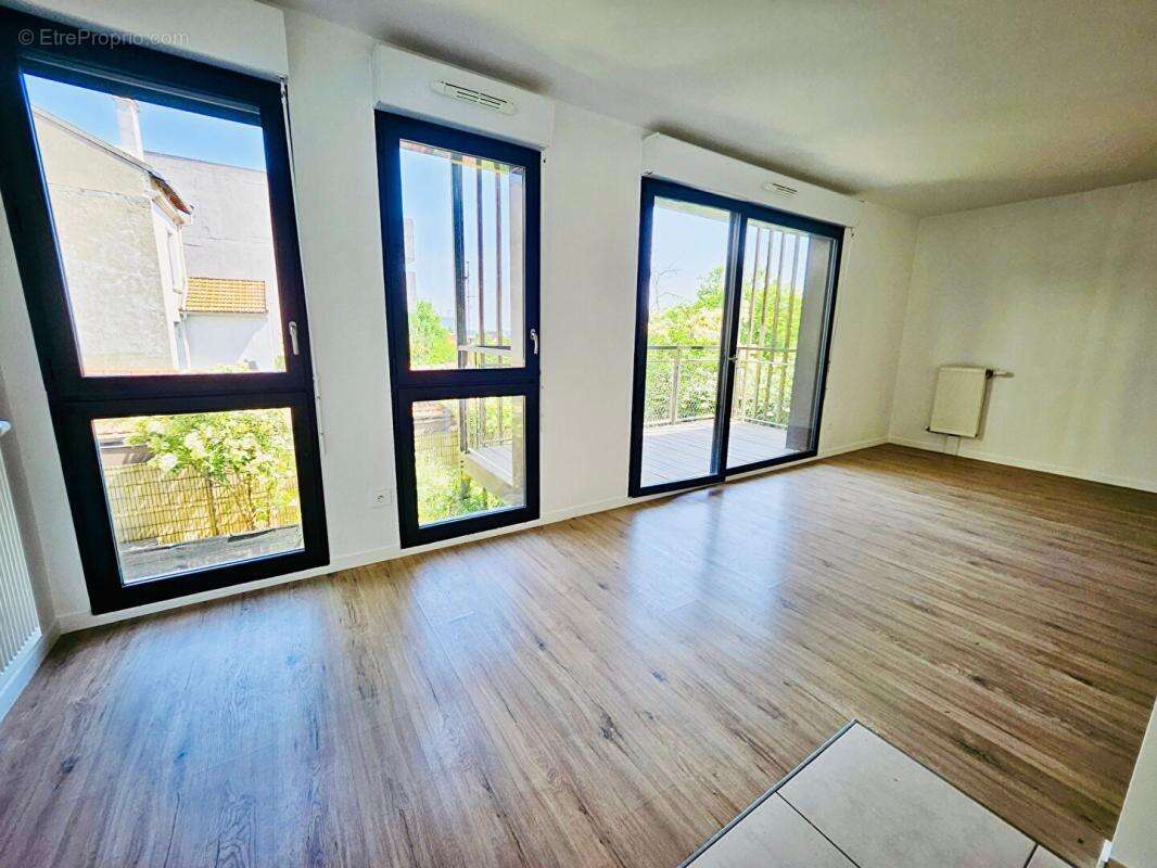 Appartement à MONTREUIL