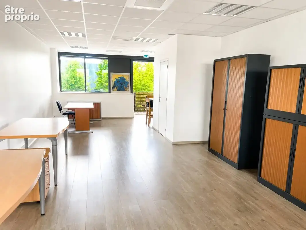Bureau open space