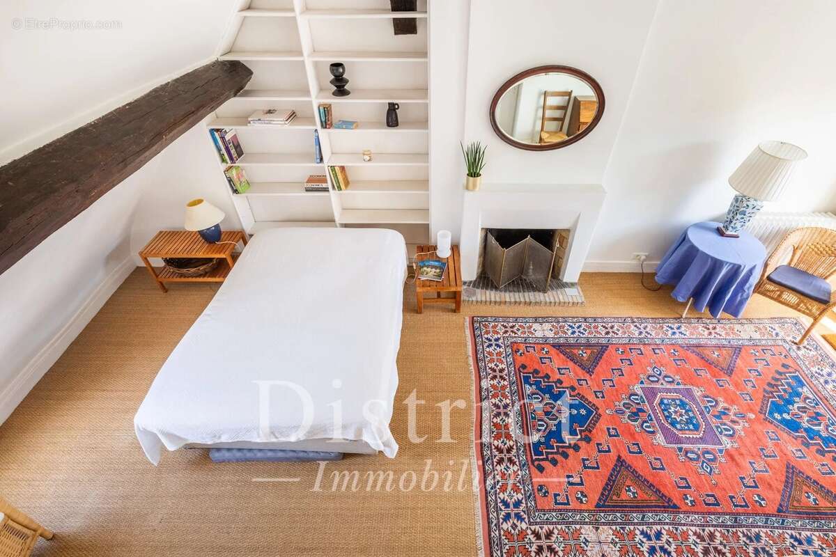 Appartement à PARIS-4E