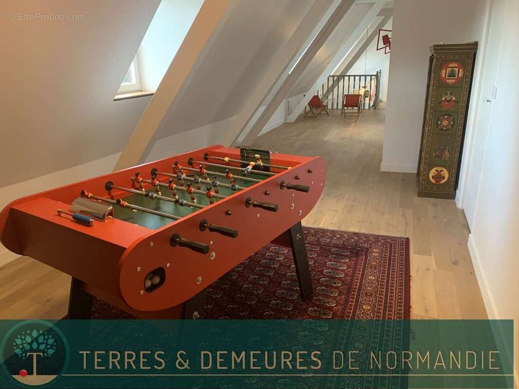 Maison à PONT-L&#039;EVEQUE