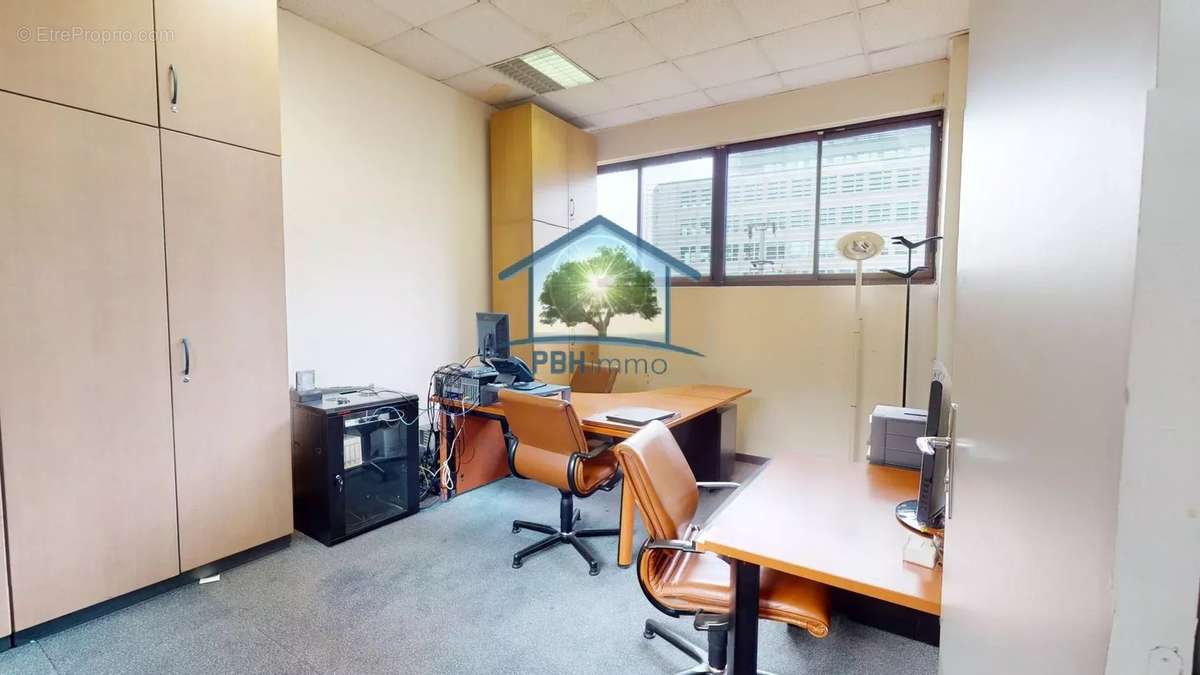 Appartement à COURBEVOIE