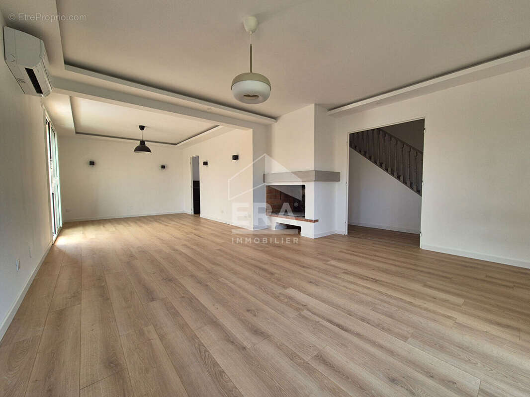 Maison totalement renovée à vendre à Saint Cyprien - Confort moderne - photo 8