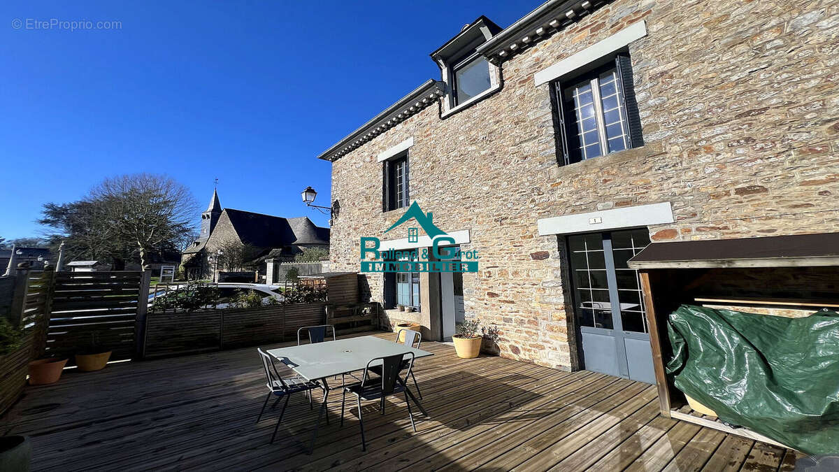 Maison à SAINT-MEDARD-SUR-ILLE