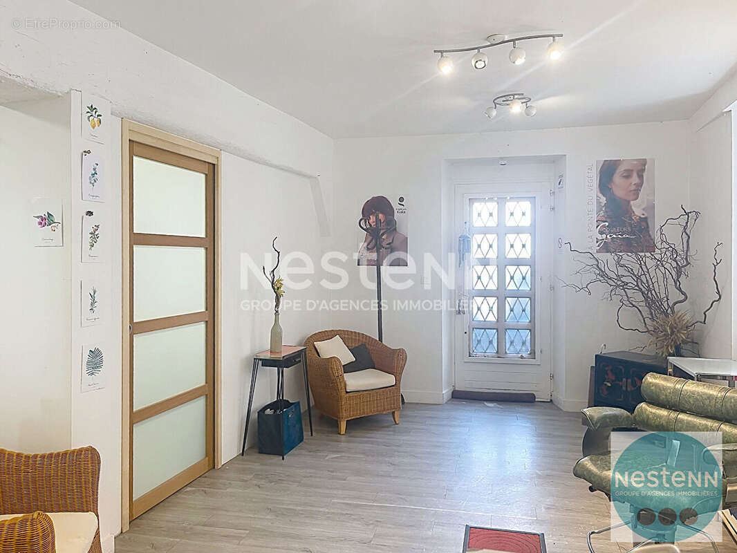 Local blois 70.90 m2- divisible ou a transformer en appartement- coeur de blois - photo 3
