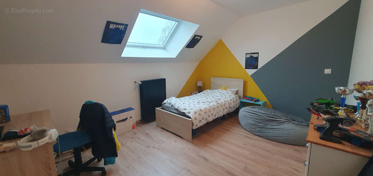 Maison à FRESNAY-LE-GILMERT