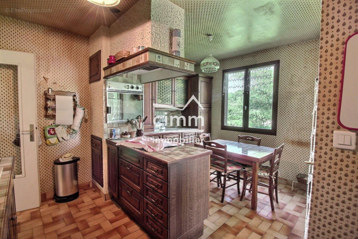 Maison à SAINT-SIMEON-DE-BRESSIEUX