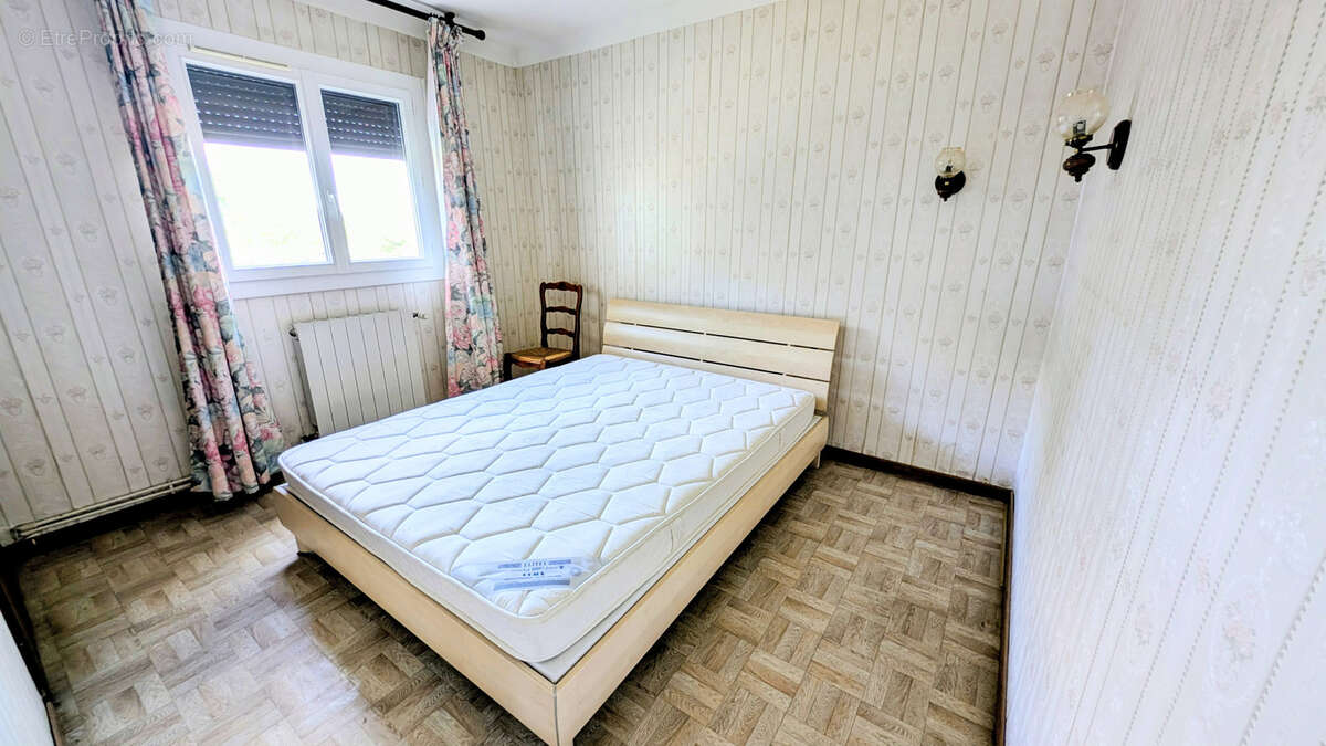 Maison à VILLELONGUE-DELS-MONTS