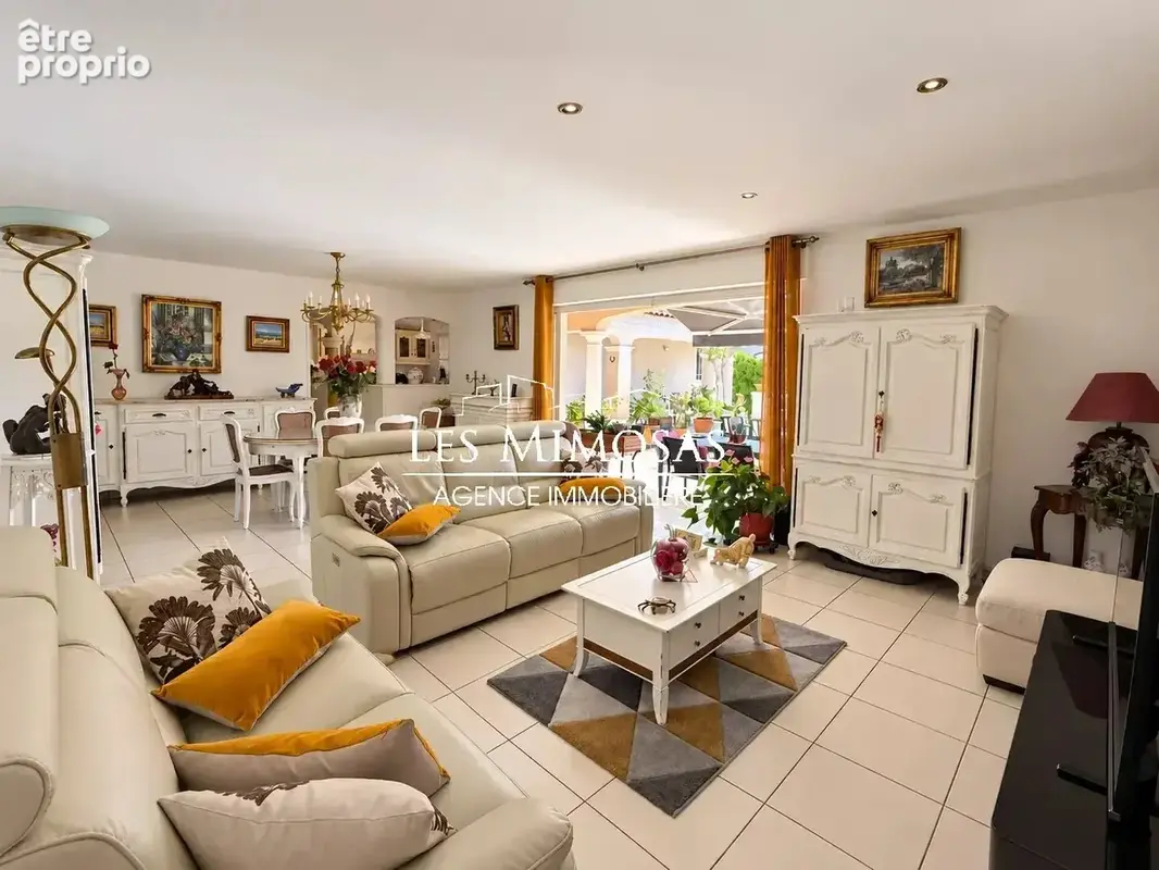 Fréjus – villa avec studio indépendant - garage - photo 21