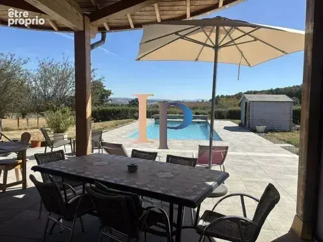 5 mn CHARLIEU maison avec vue et piscine - photo 4