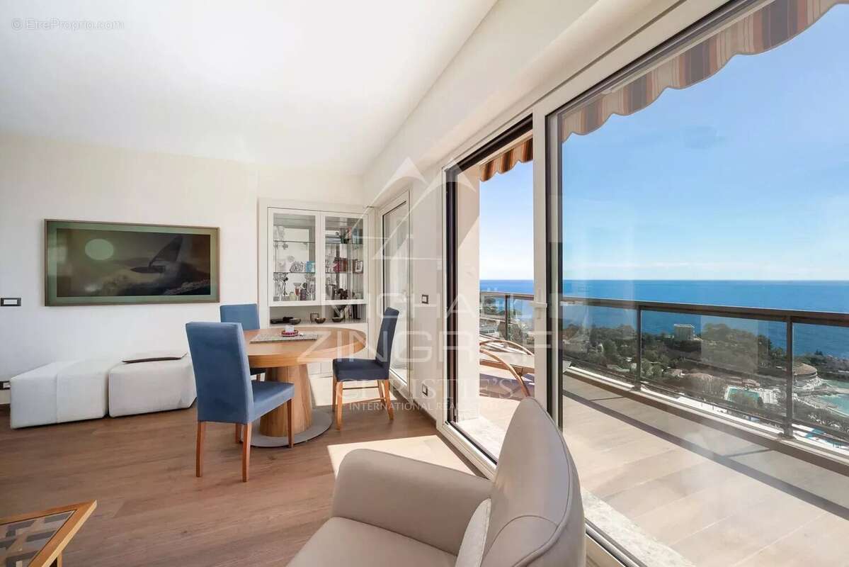 Appartement à ROQUEBRUNE-CAP-MARTIN