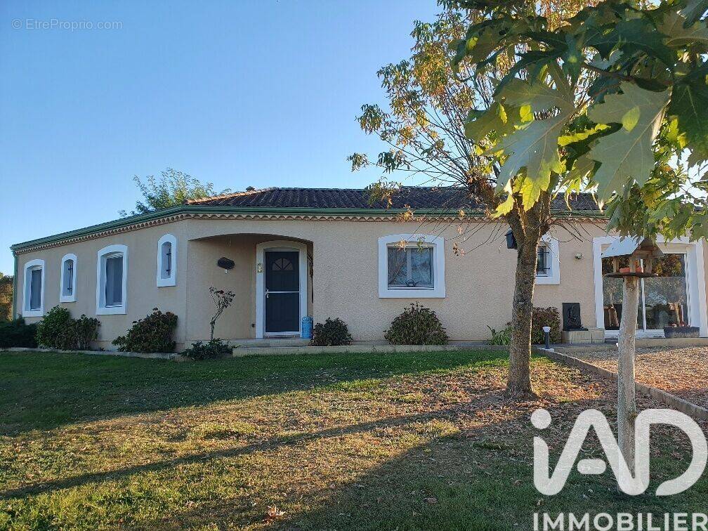 Photo 1 - Maison à LE PIZOU