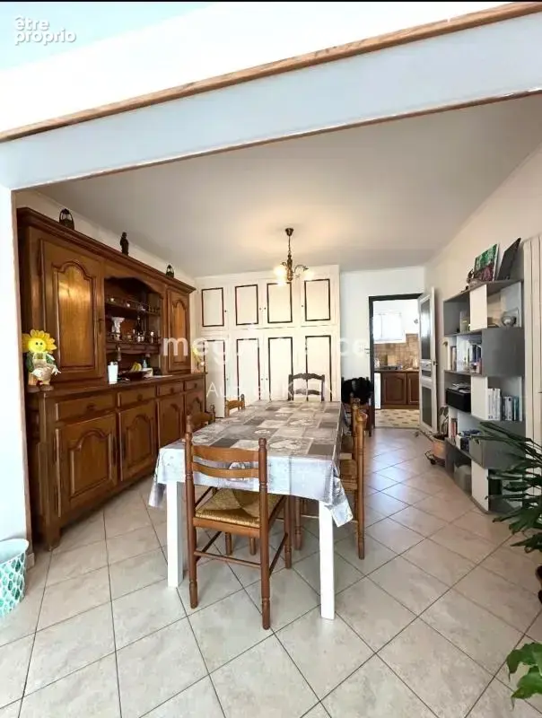 Maison sur sous sol et terrain clos de 680m2 - photo 7