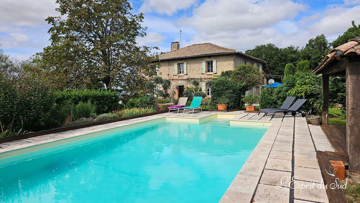 Maison à SALVAGNAC